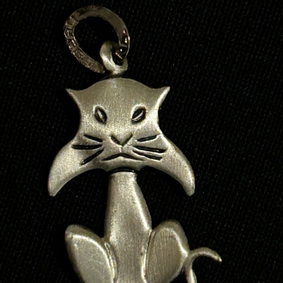 Vintage Sterling Silver Beau Cat Pendant - Picture 7 of 9